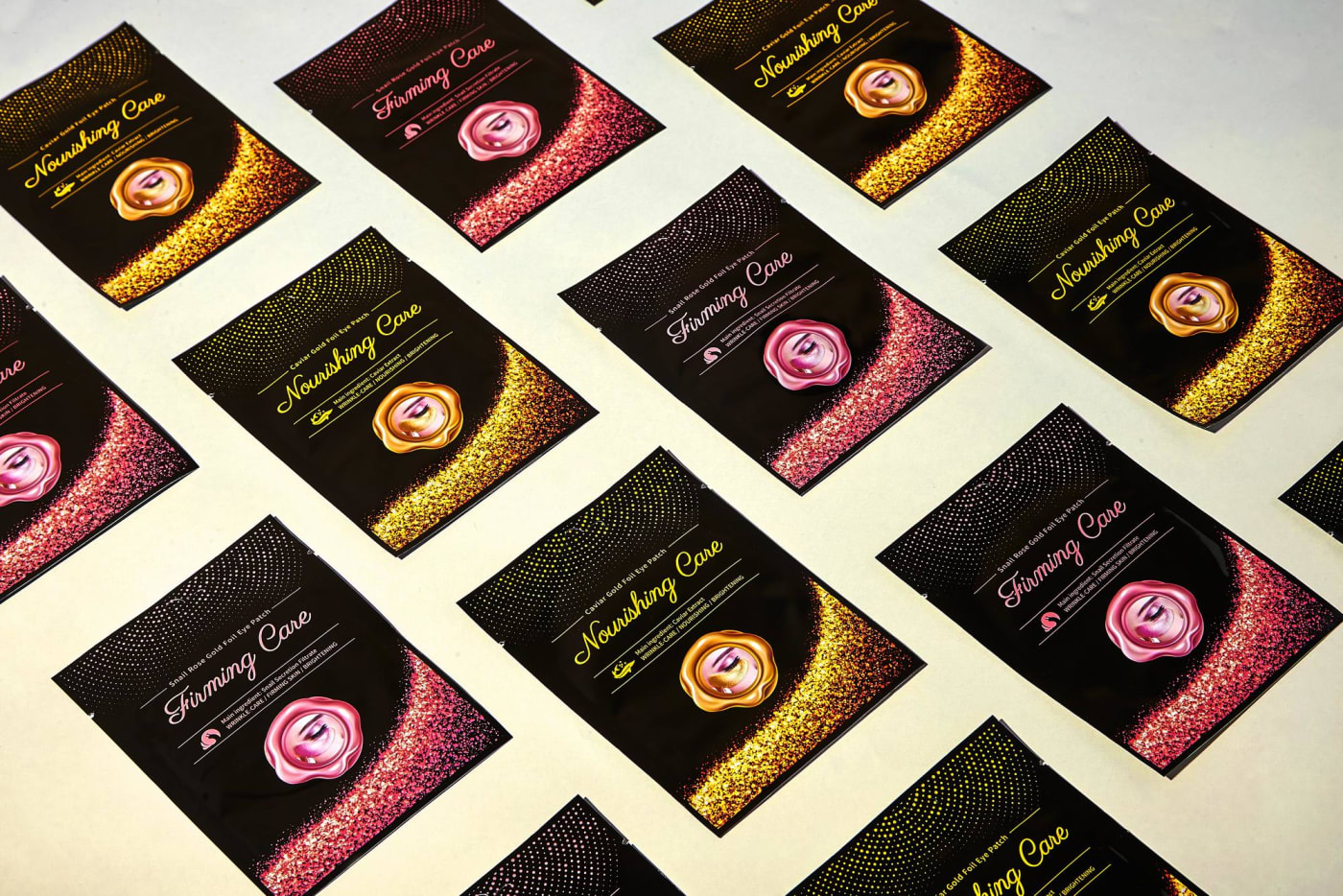 유리코스 골드 호일 아이패치 착붙 밀착으로 눈가 탄력과 미백을 동시에