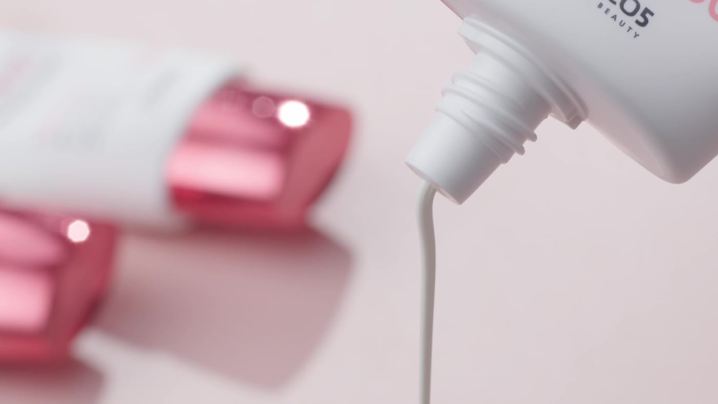 유리코스 포켓 톤업 선크림 3중 기능성으로 자외선블루라이트 든든하게 차단하고 톤업