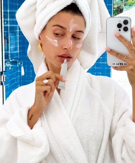 똑똑한 소비자를 사로잡은 하이브리드 뷰티트렌드와 미래